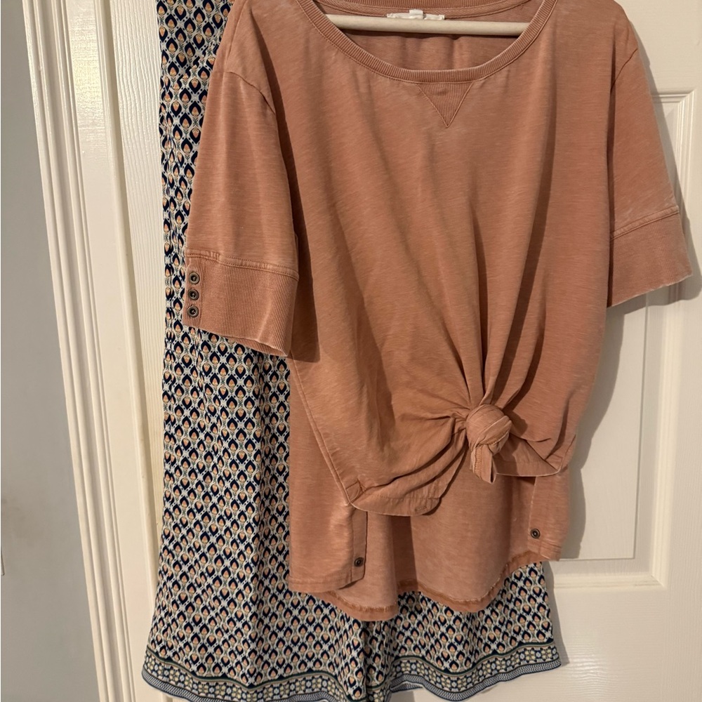 Max Studio Wide-Leg Printed Pants (M) + Jane and Delancey Top (L) Chic Boho Set